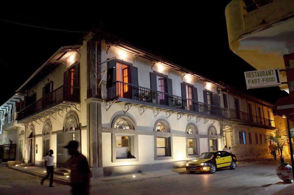 Siki Hotel Saint-Louis Exterior foto